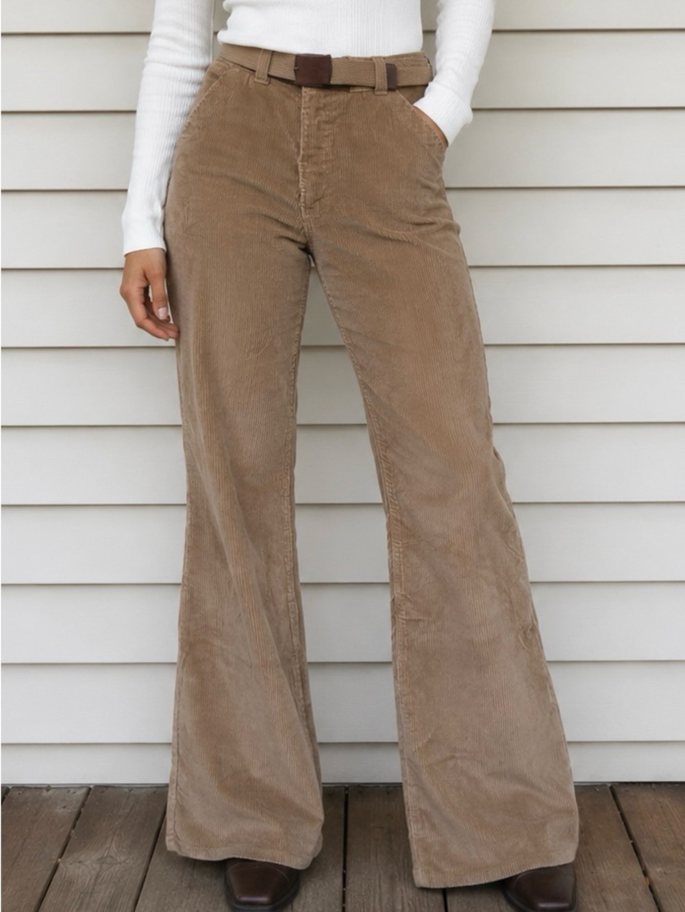 Levi’s Vintage Style Tan Corduroy Flare Pants Webbed Belt (see measurements)